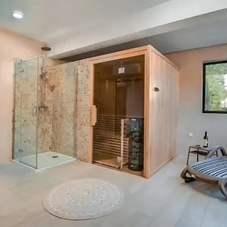Pet Friendly In With Sauna Tatil Evi Kršan