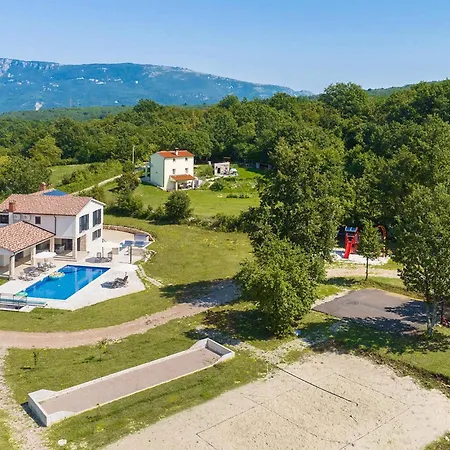 Tatil Evi Pet Friendly In With Sauna