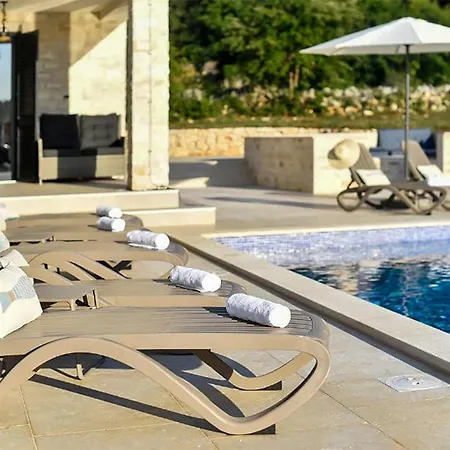 Tatil Evi Pet Friendly In With Sauna Kršan